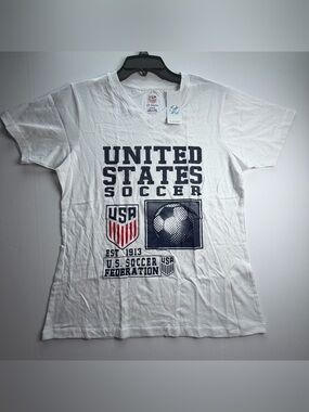 Official U.S. Soccer Federation White V-Neck Graphic T-Shirt Women Size M NWT